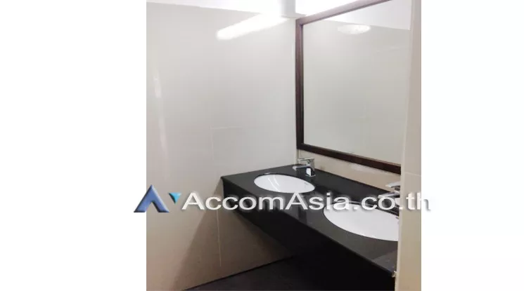 5  Office Space For Rent in Ratchadapisek ,Bangkok MRT Thailand Cultural Center at Amornphan 205 AA11595